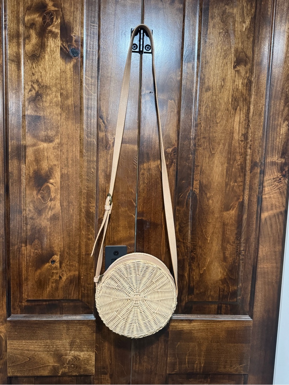 Round Woven Crossbody Bag in Natural Straw with Tan Strap